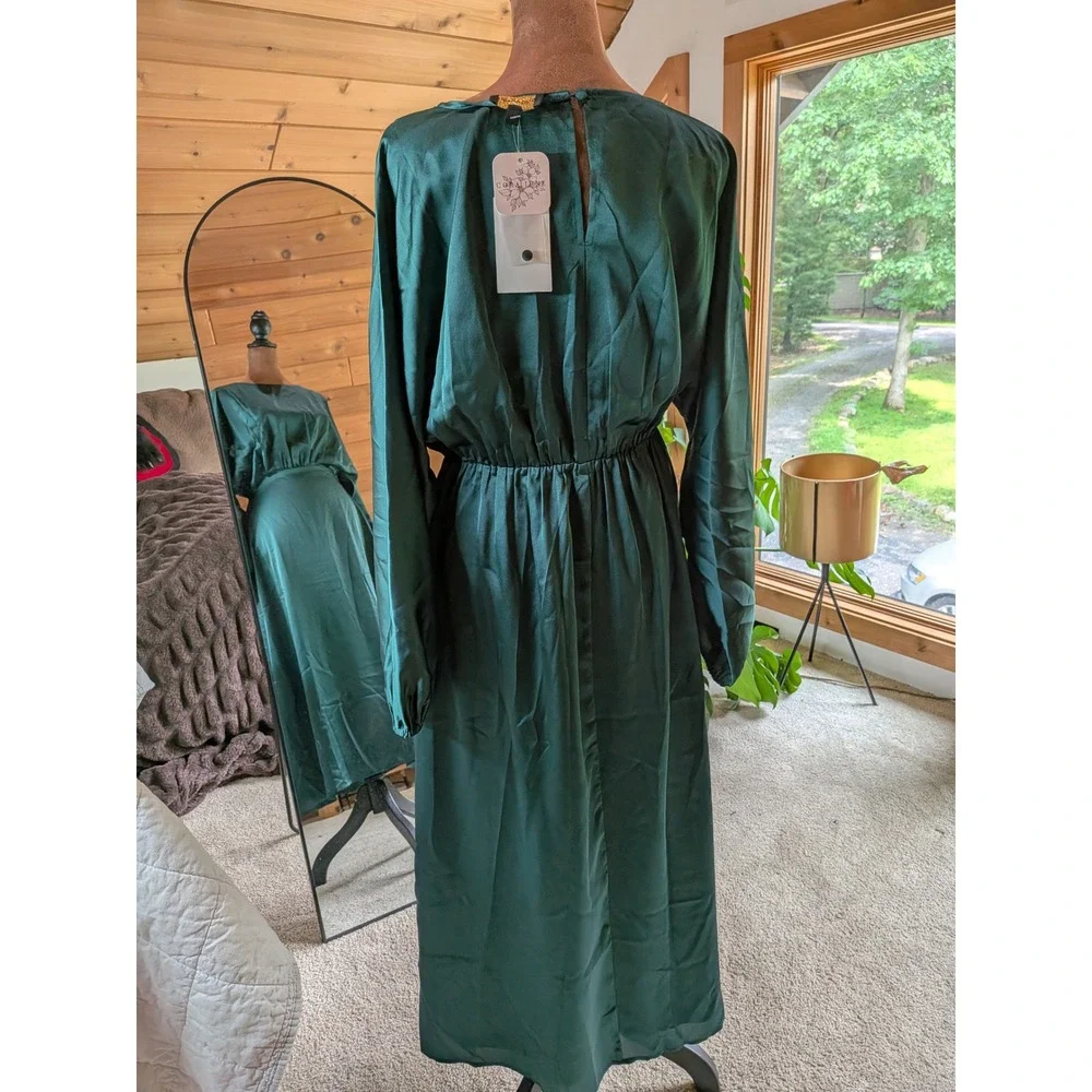 Sugarlips Forest Green Satin Long Sleeve Midi Dress NWT XS